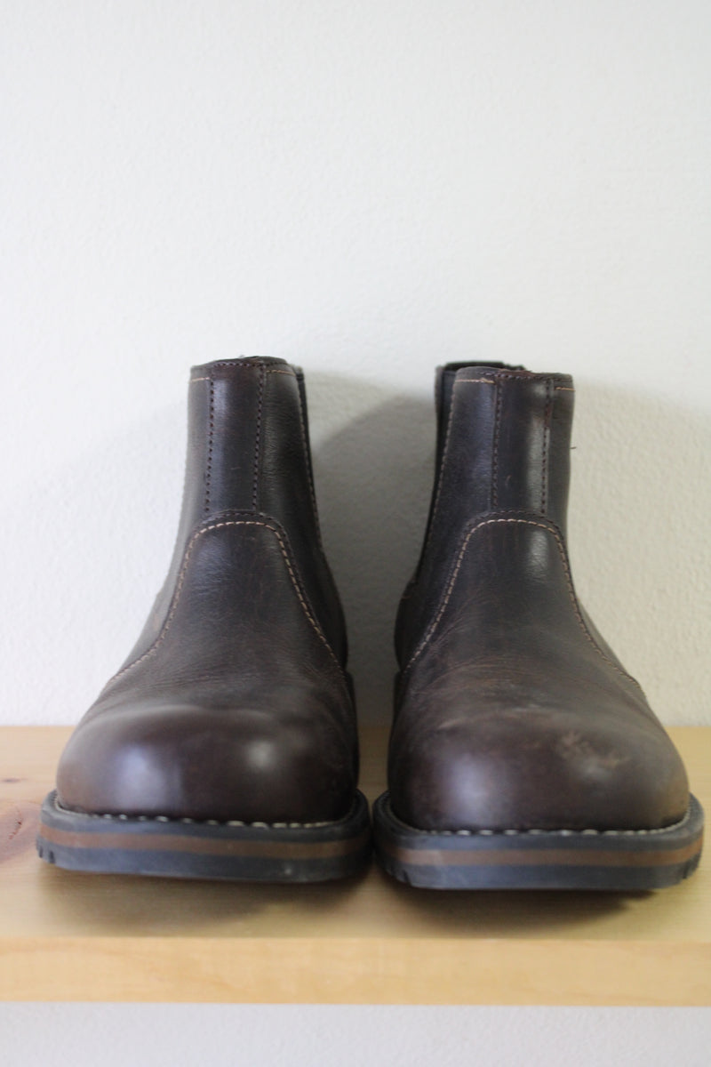 Timberland Larchmont Chelsea Brown Leather Boots | Men display picture 1