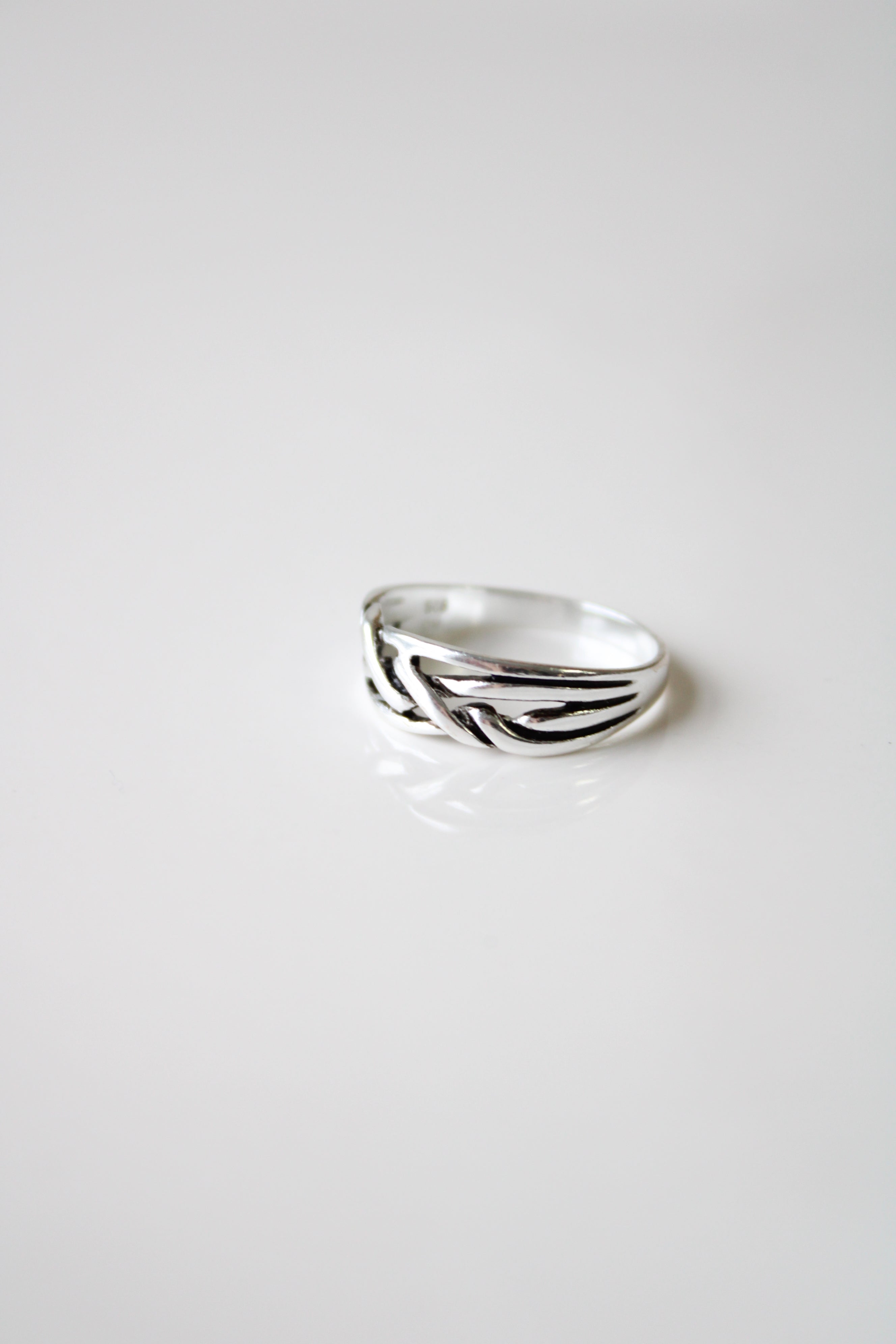 Sterling Silver Knotted Ring | Size 9
