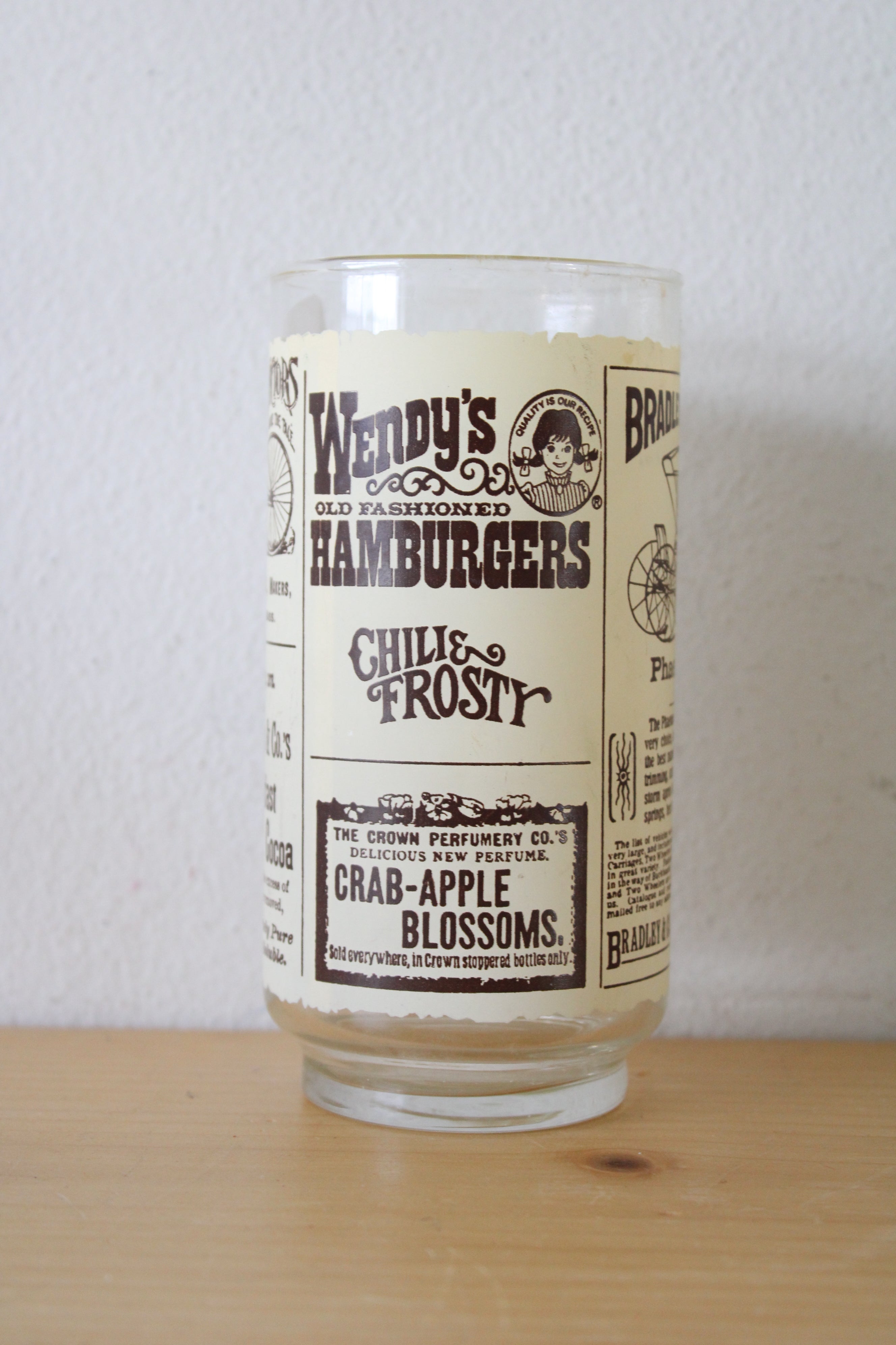 Vintage Wendy's Old Fashioned Hamburgers Newsprint Glass Drink Tumbler