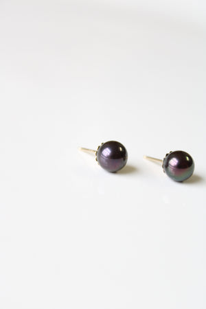 Purple Pearl 14K Stud Earrings