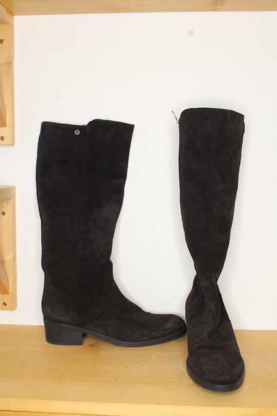 Toni Pons Knee-High Black Suede Boots | 39
