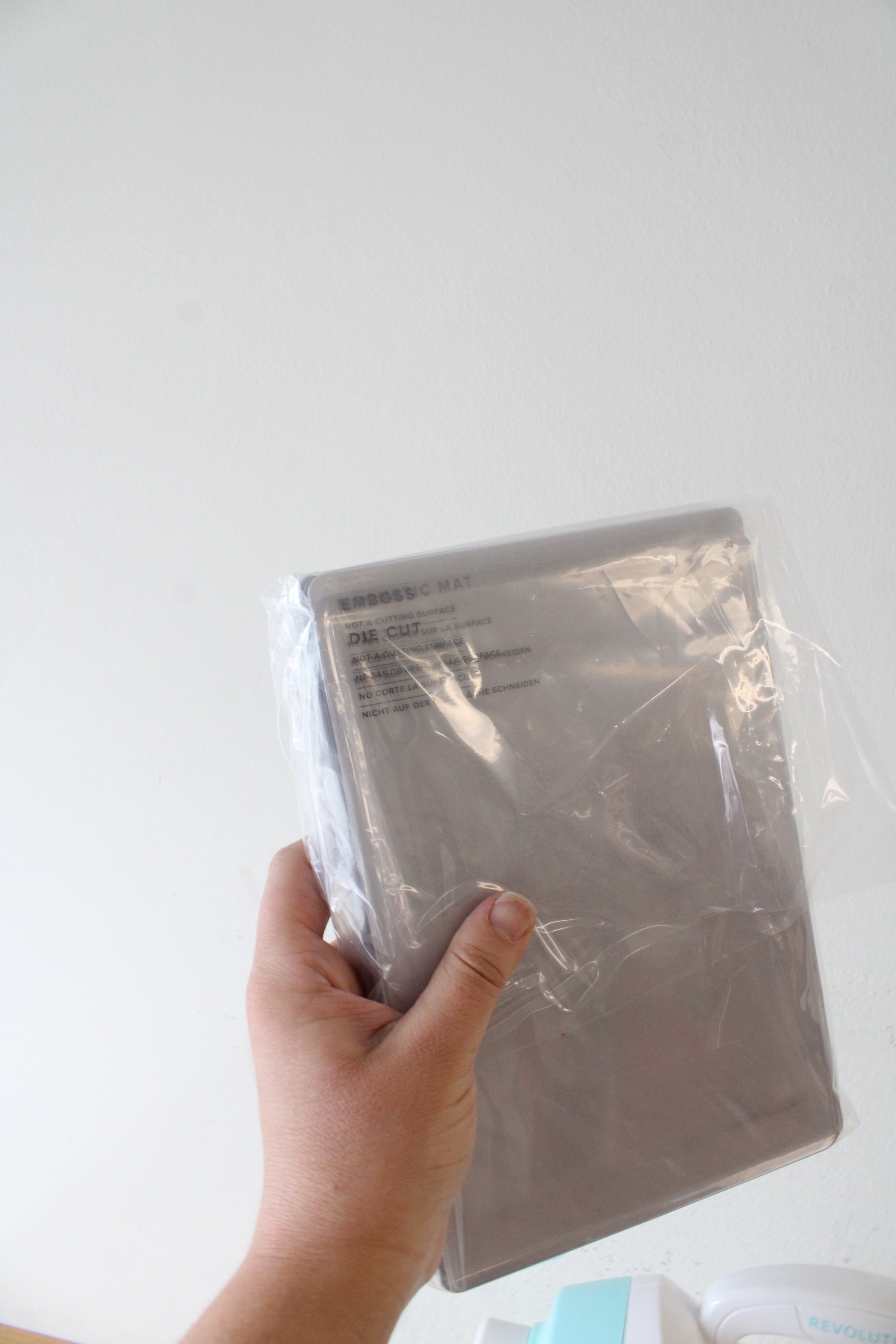 We R Memory Keepers Revolution Cutting & Embossing Machine