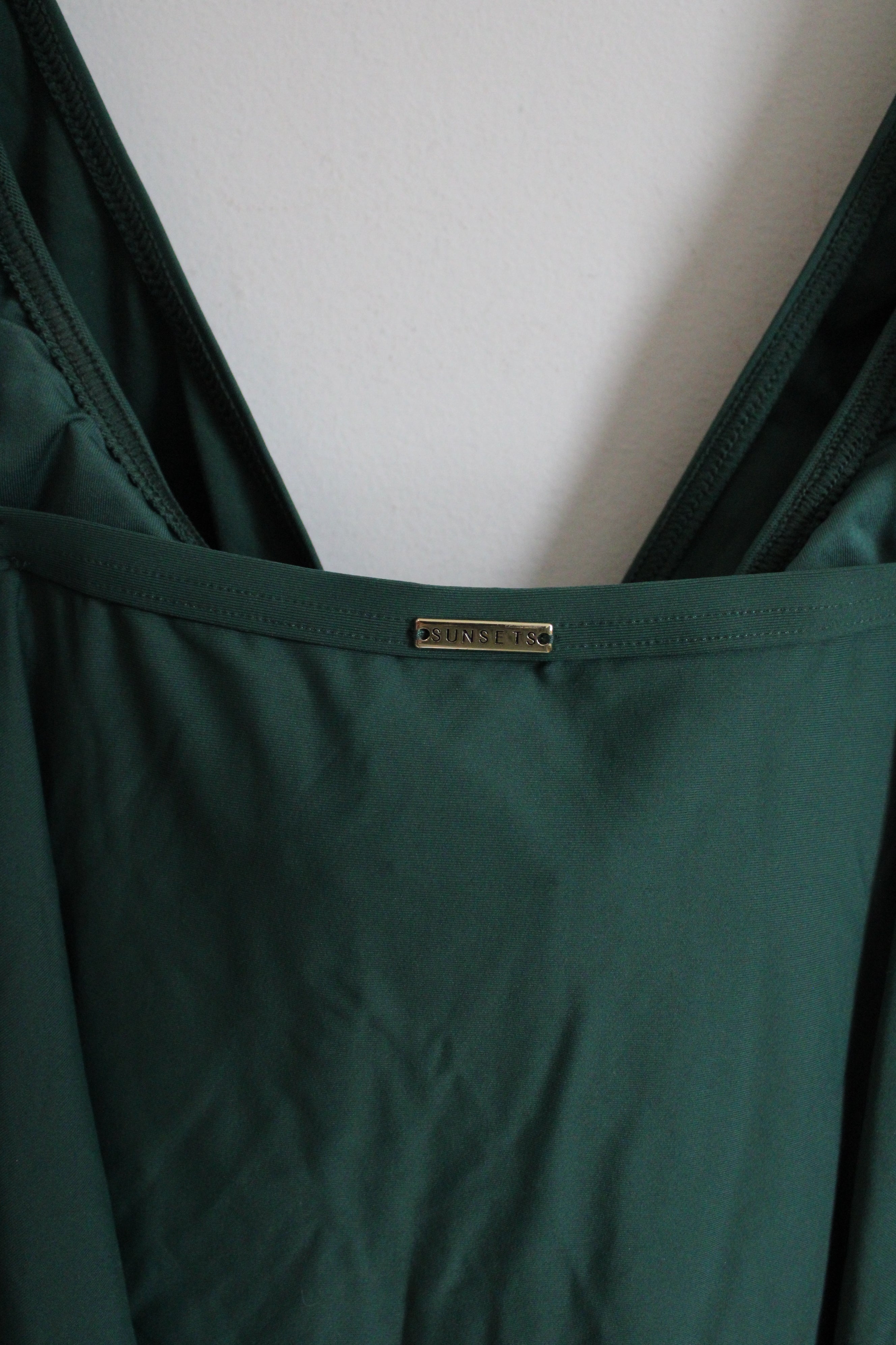 Sunsets Island Green Forever Tankini Swim Top | 40D