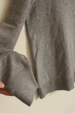 NEW Anrabess Gray LS V-neck Sweater | L