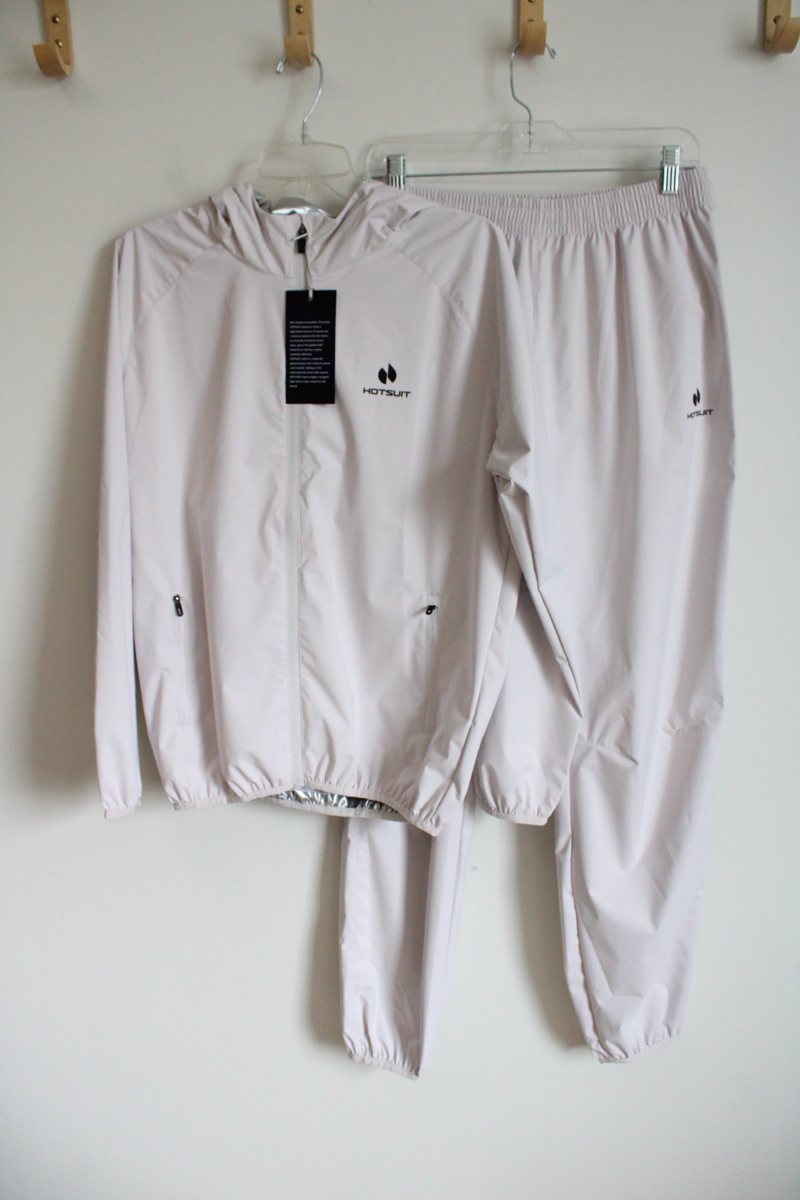 NEW Hotsuit White Jacket & Pants Set | L