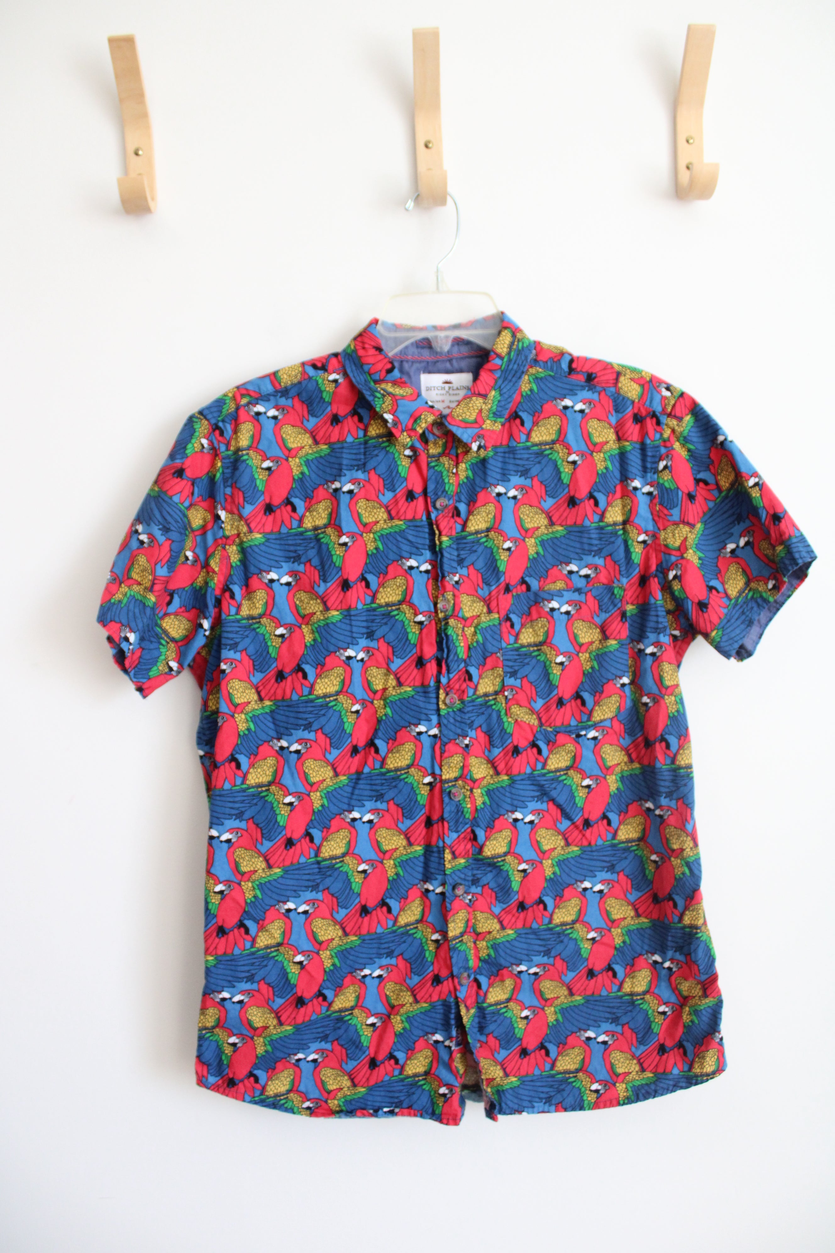 Ditch Plains Colorful Parrot Button Down Shirt | M