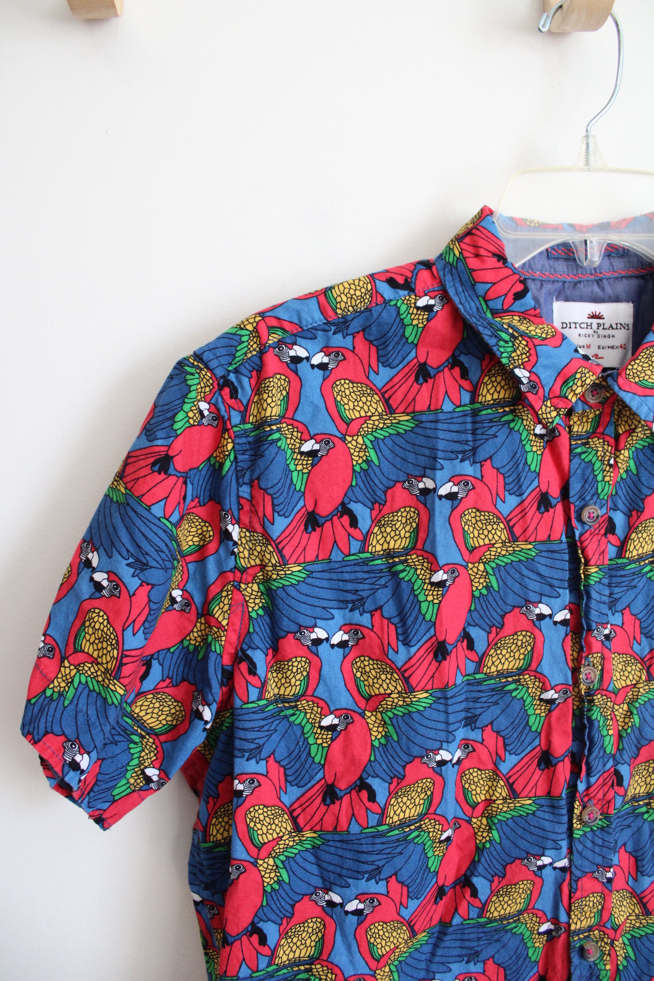 Ditch Plains Colorful Parrot Button Down Shirt | M