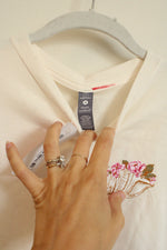 NEW Simply Southern Conch Shell Floral Cream Tee | M