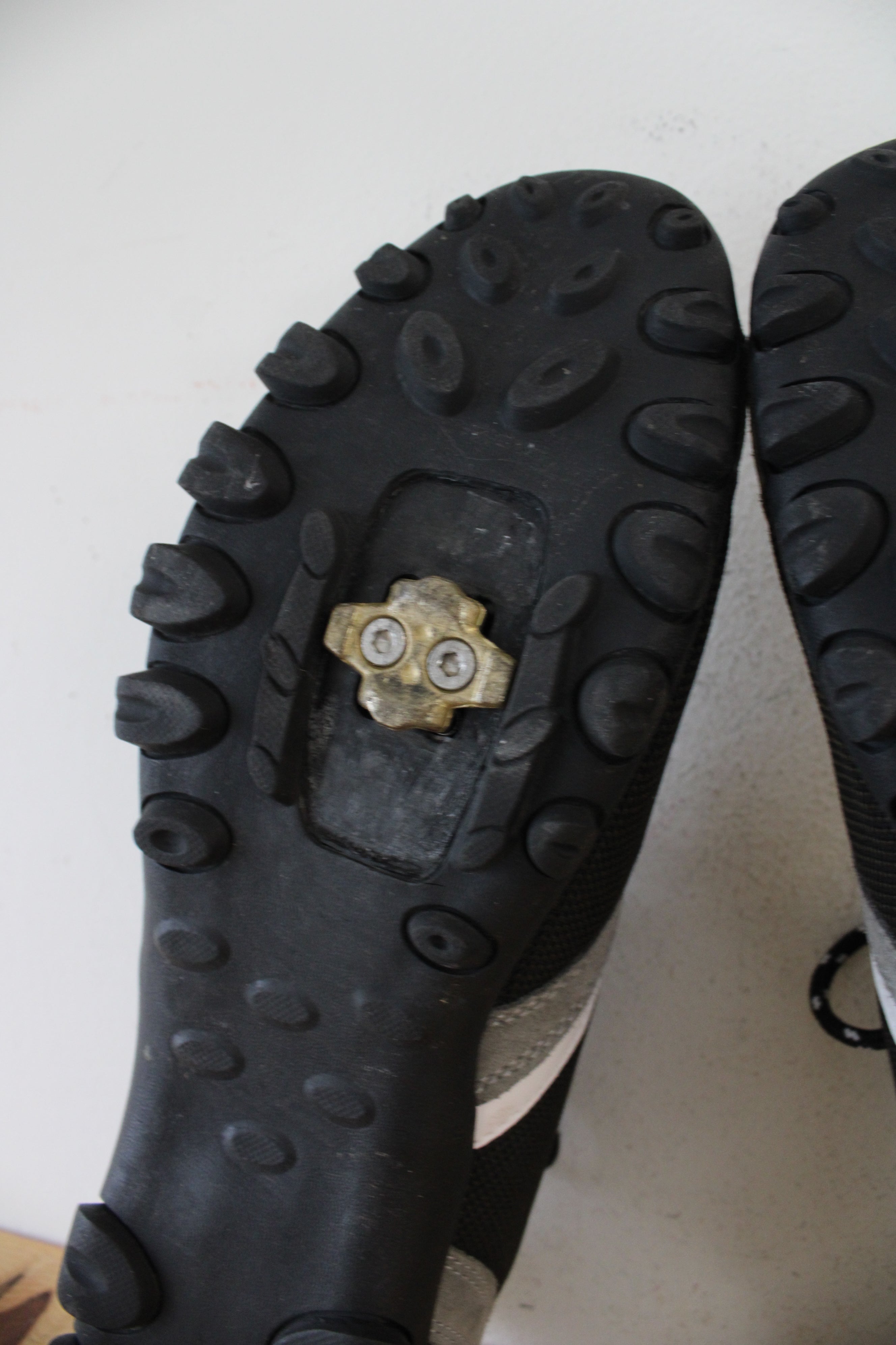 Forte A-08 Black & Gray Cycling Shoes | Size 13.5