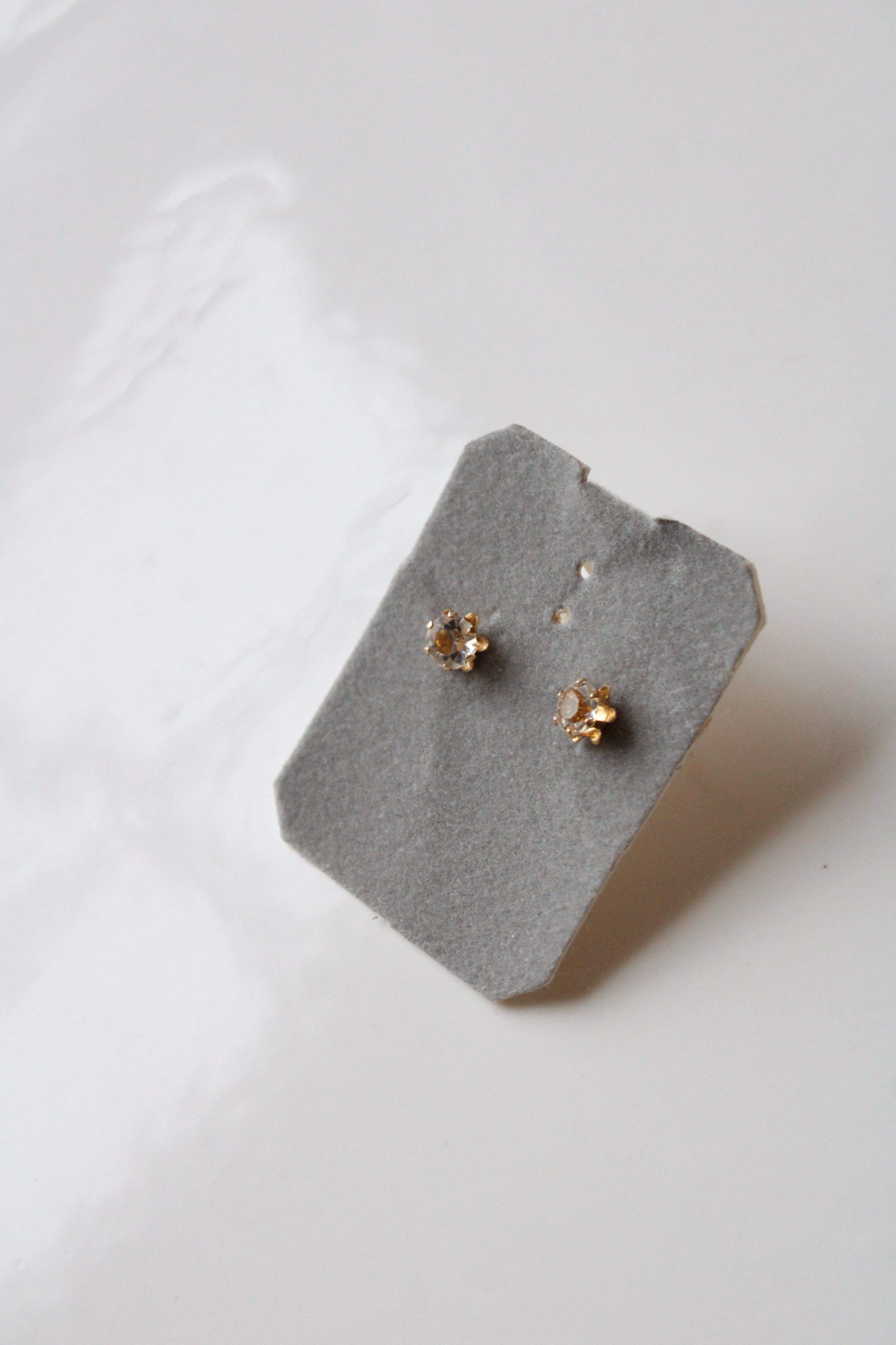 14K Yellow Gold Crystal Stud Earrings