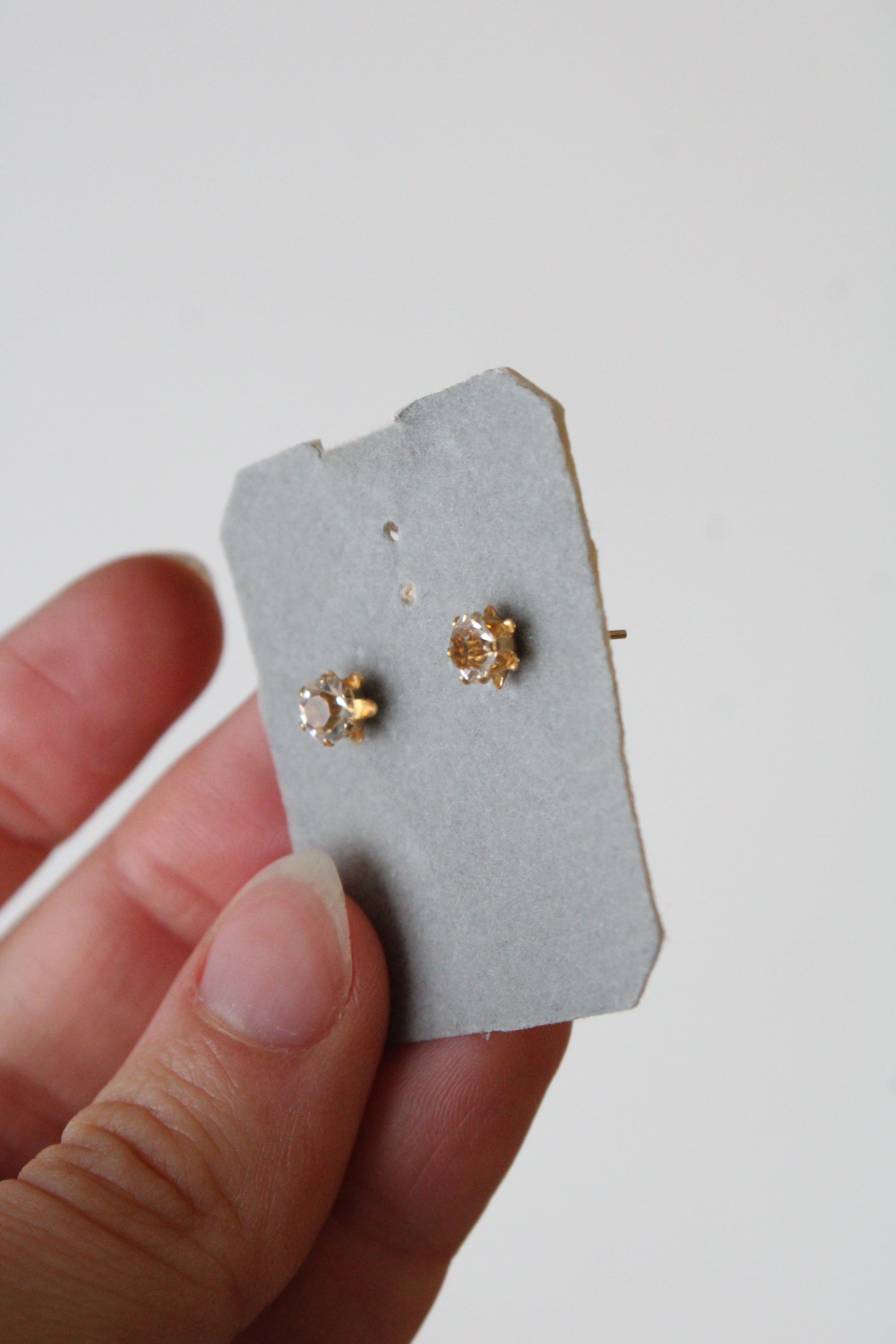 14K Yellow Gold Crystal Stud Earrings