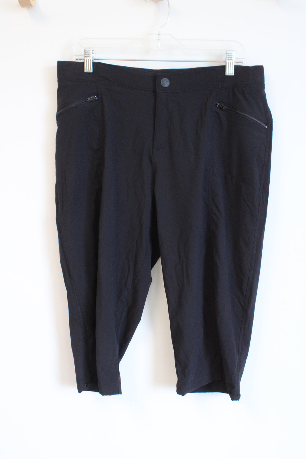 Lee Active Performance Black Lightweight Capris | 12 Petite