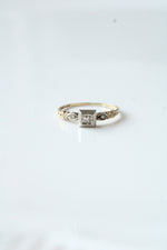 10K Yellow & White Gold Diamond Vintage Ring | Size 7.5