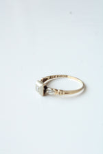 10K Yellow & White Gold Diamond Vintage Ring | Size 7.5