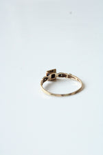 10K Yellow & White Gold Diamond Vintage Ring | Size 7.5