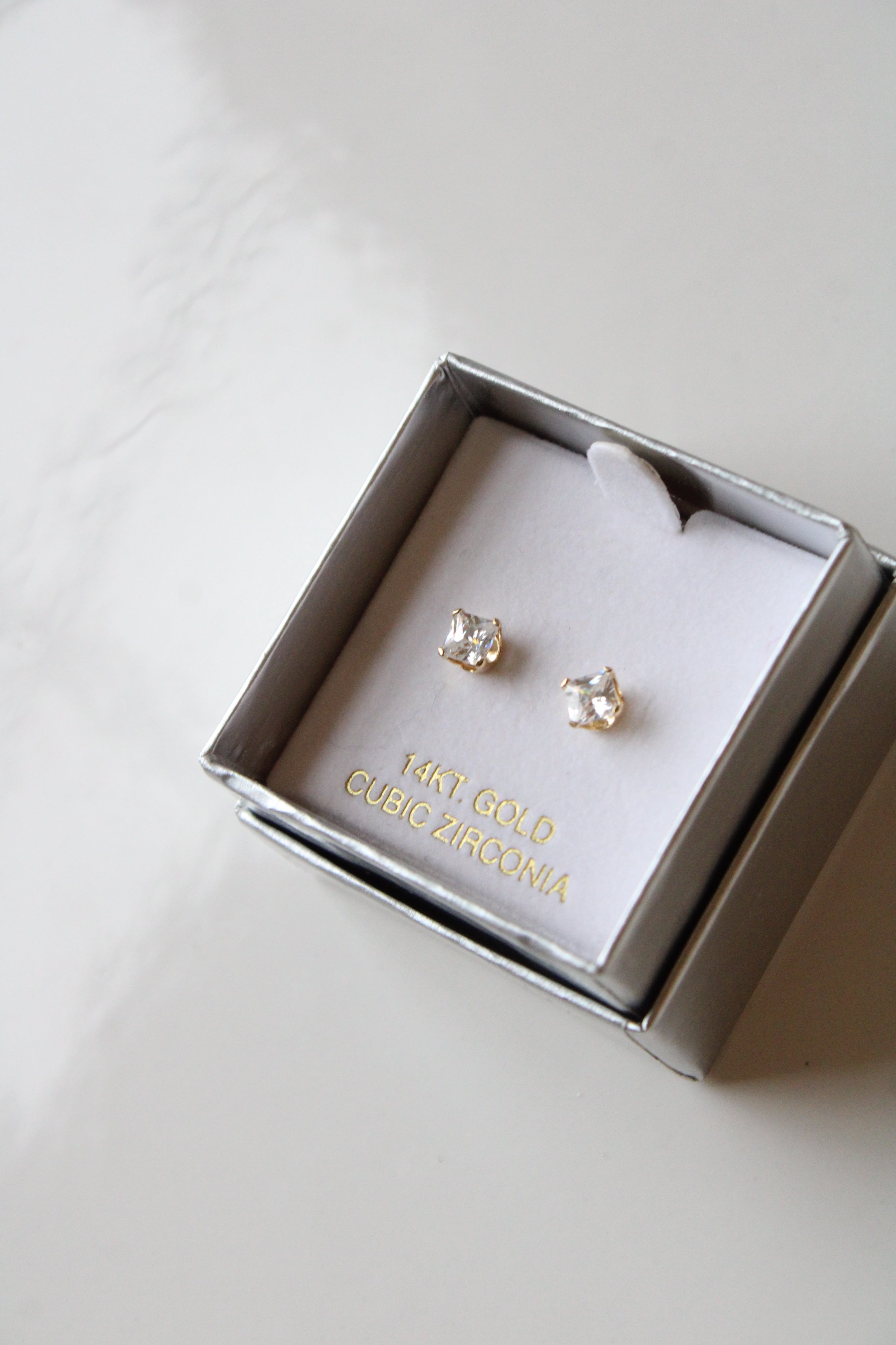 14K Yellow Gold Cubic Zirconia Clear Stone Stud Earrings