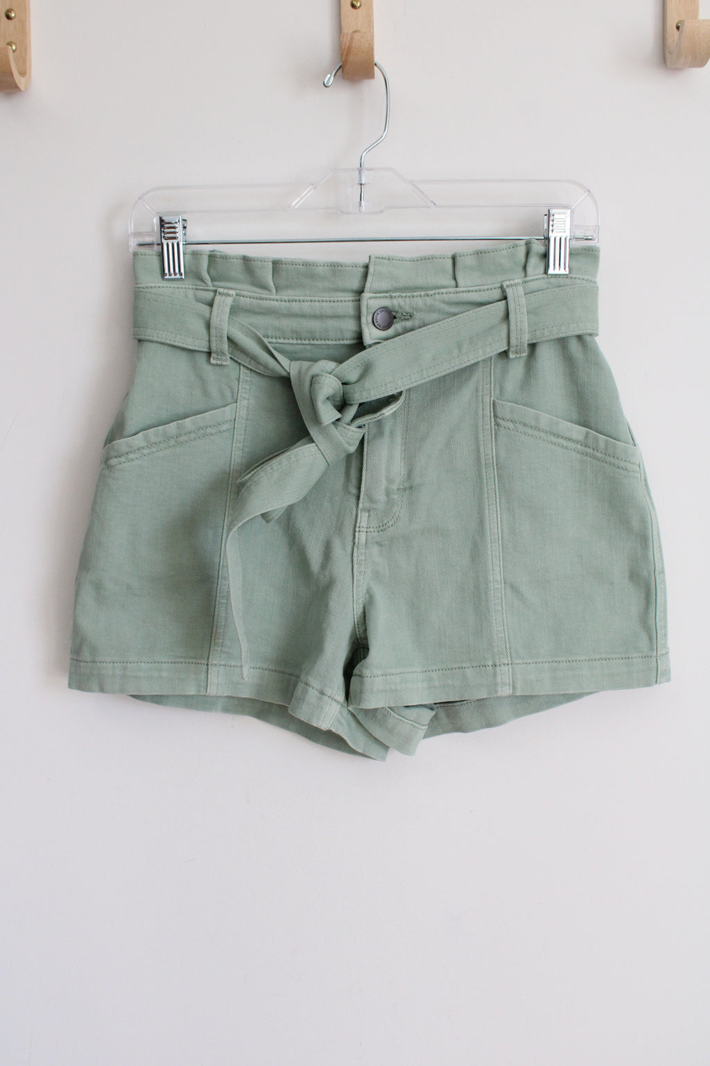 Universal Thread Matcha Green Denim Paperbag Waist Shorts | 2