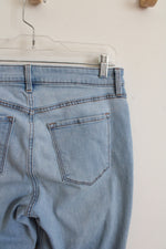 Old Navy High Rise Wow Straight Light Wash Jeans | 8 Short
