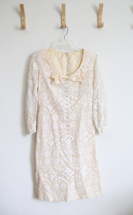 Vintage Int. Women's Garment Worker Union Ivory Lace Bow Long Sleeved Dress | M