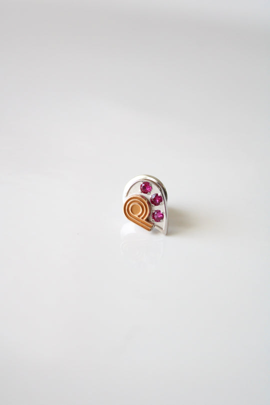 Vintage 10 Karat White Gold Pin