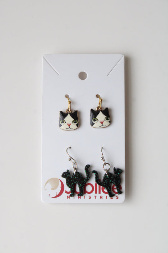 Cat Dangle Earrings | Set Of 2