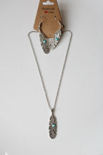 Turquoise Feather Earrings & Necklace Set