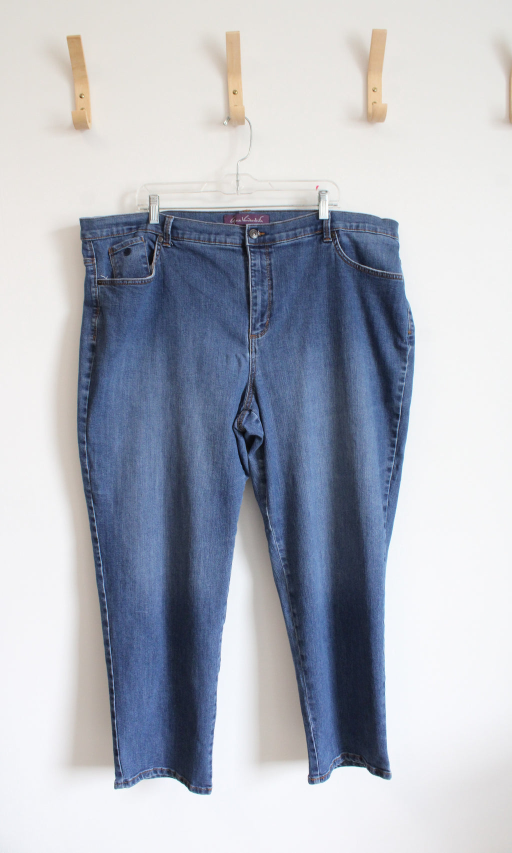 Gloria Vanderbilt Amanda Jeans | 24W