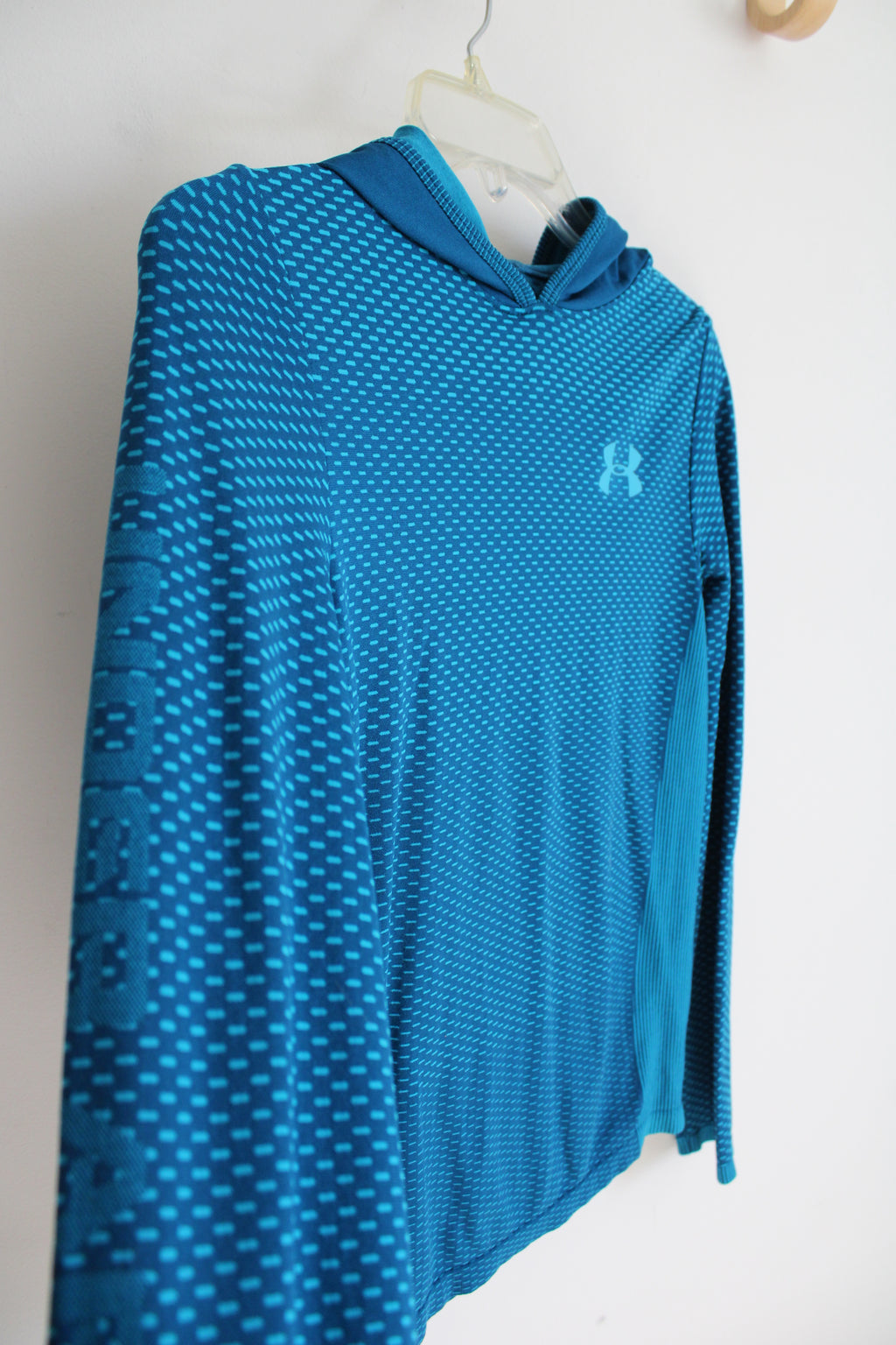 Under Armour Blue Patterned Lightweight Hoodie | Youth XL