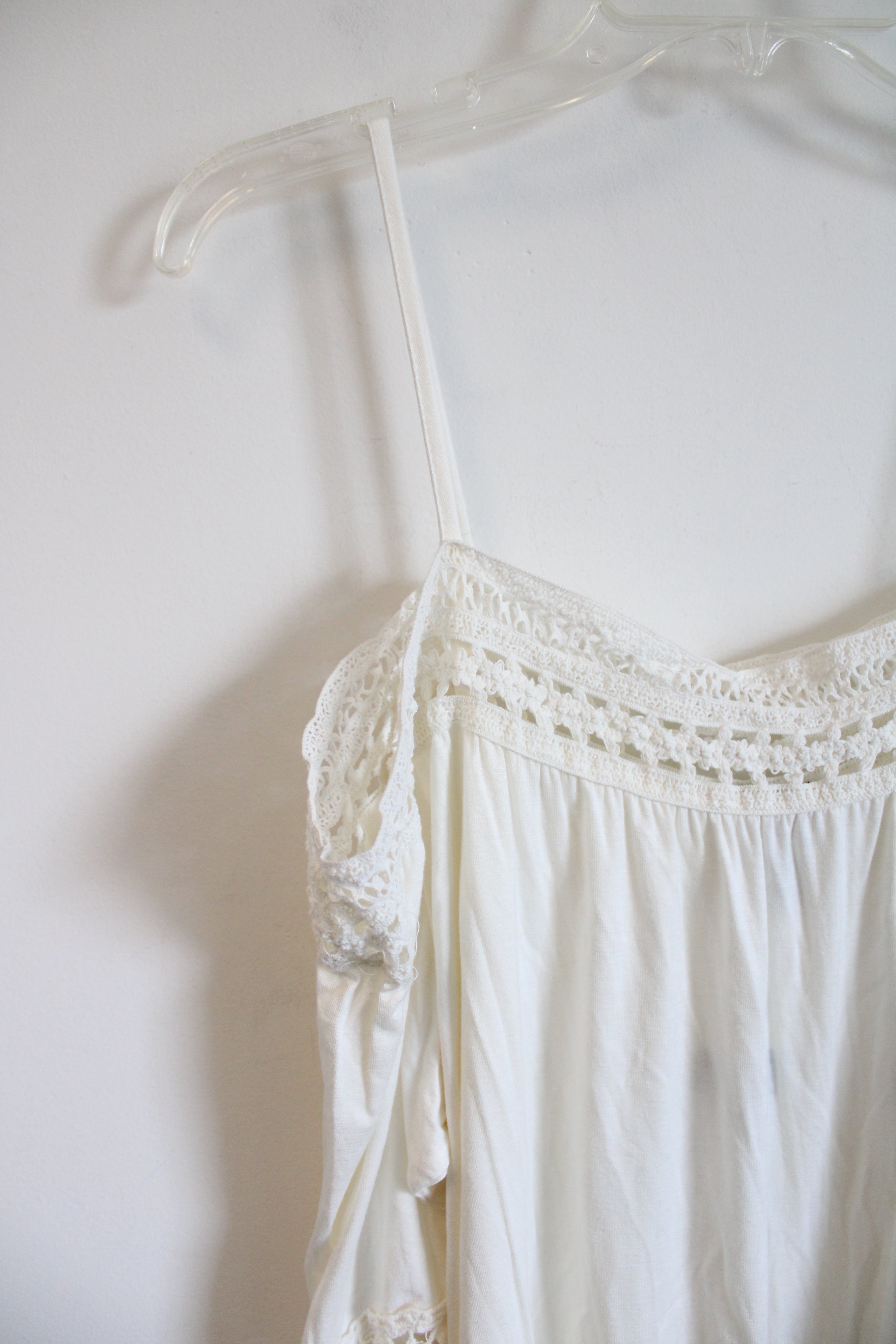 NEW Rue 21 White Lace Cold Shoulder Top | XL