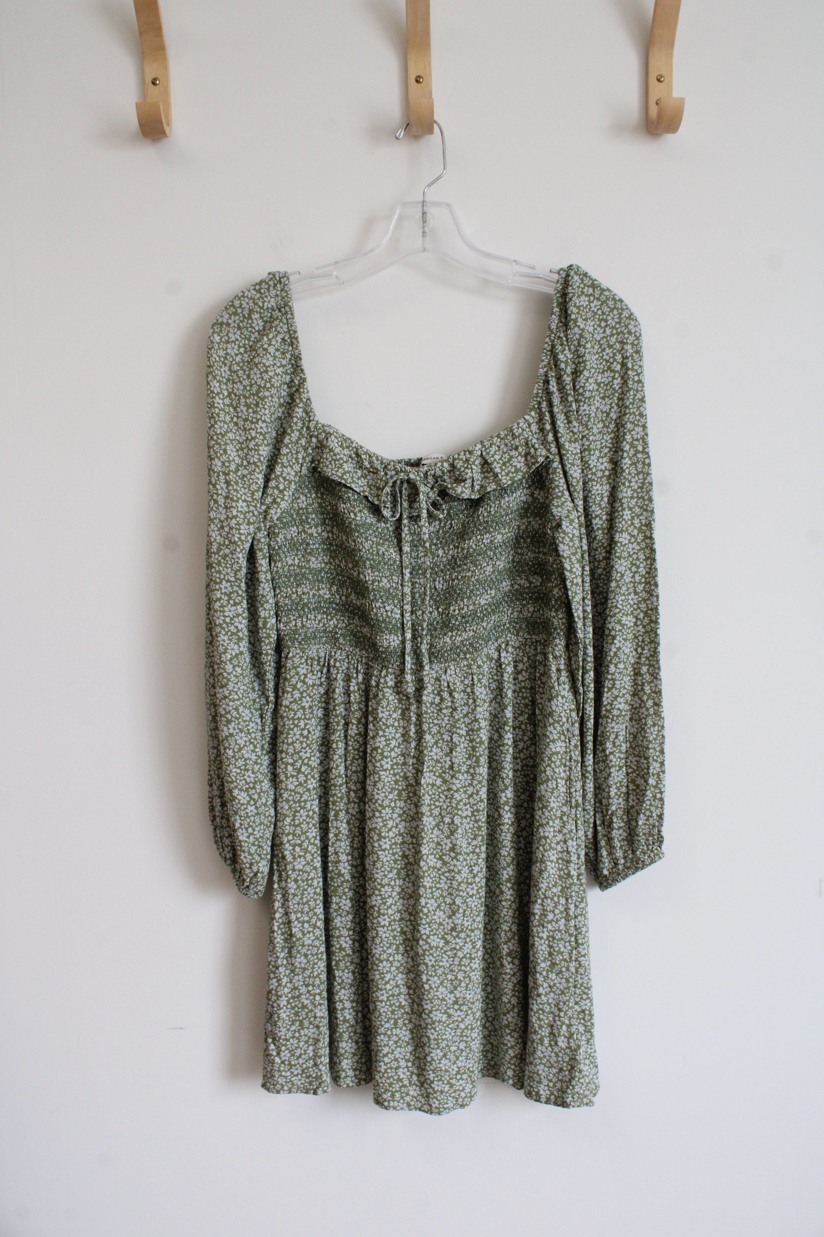 american eagle green floral dress & White Long Sleeved Wood type:Solid American White Oak Tamitu Ivonne D | Dimitra neck Short flutter sleeves