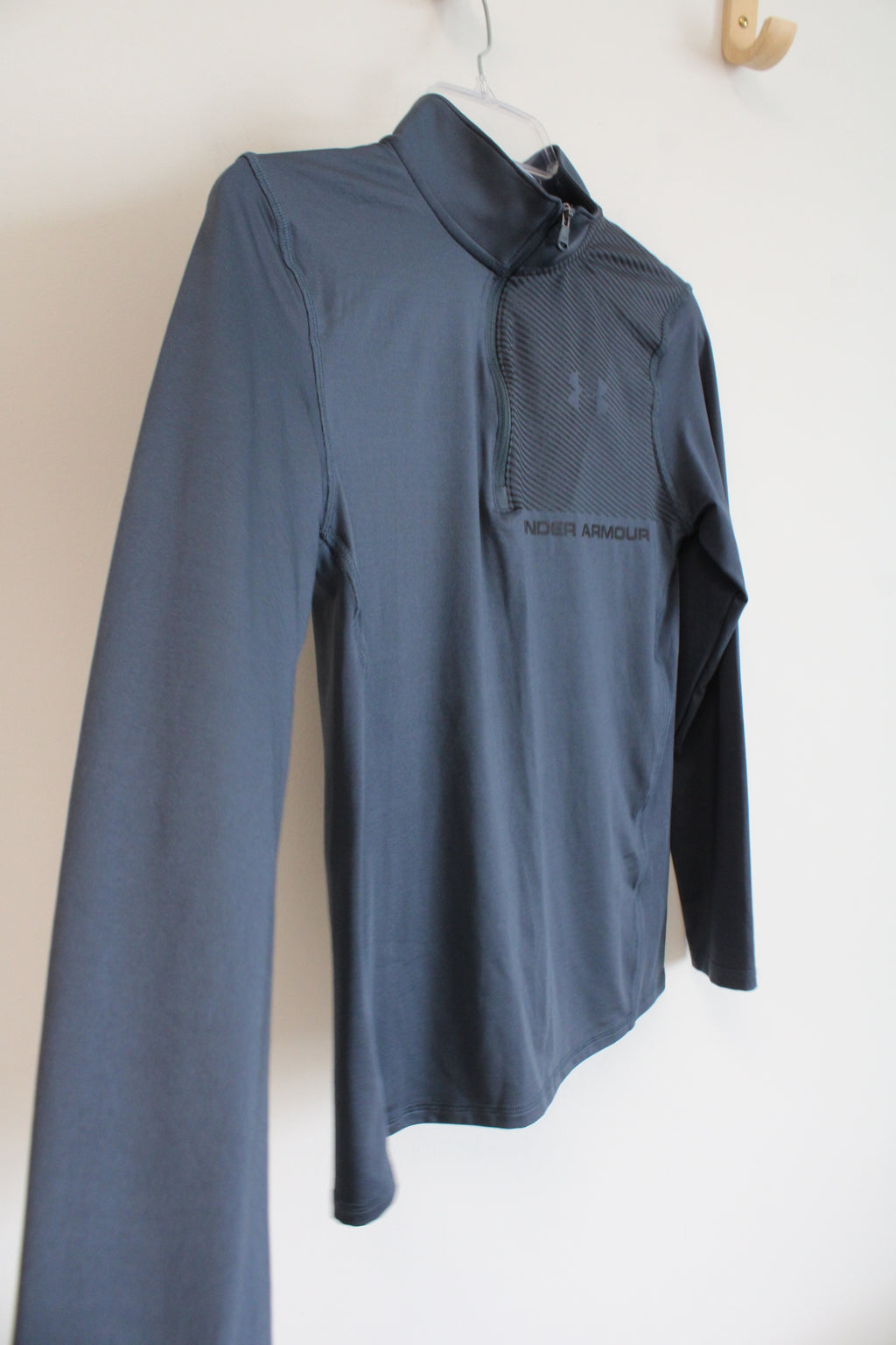 Under Armour Gray 1/4 Zip Pullover Top | Youth M (10/12)
