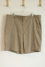 Nike Golf Standard Fit Dri-Fit Khaki Shorts| 42