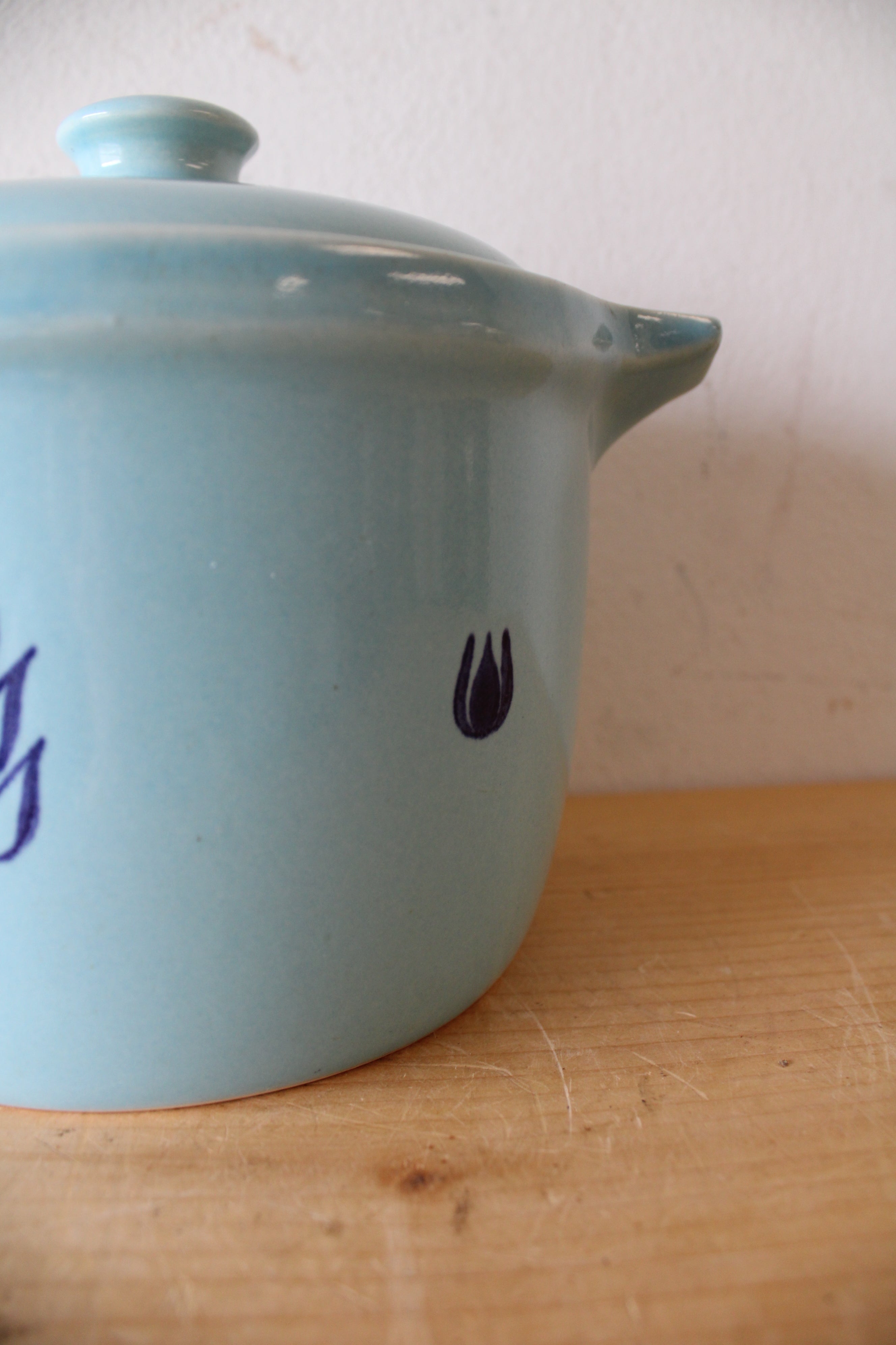 Vintage Cronin Blue Tulip Ceramic Bean Pot