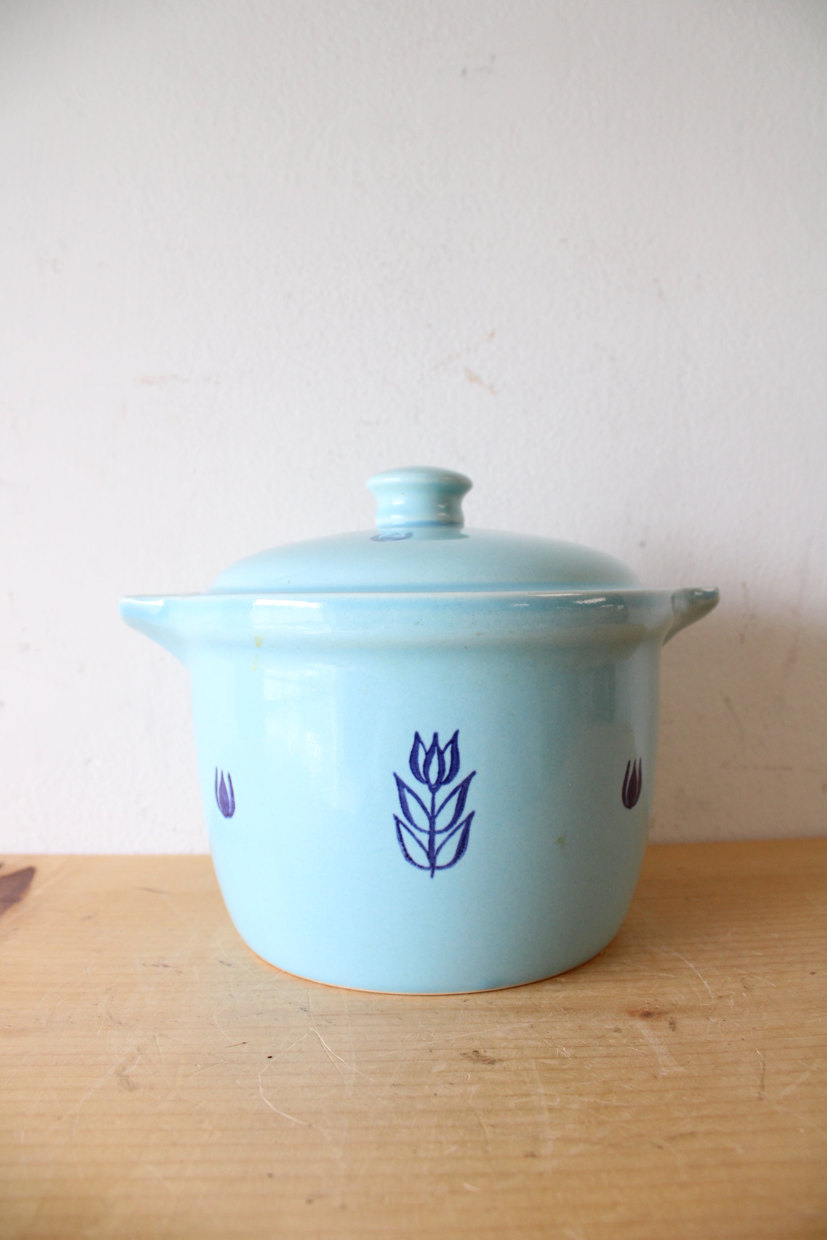 Vintage Cronin Blue Tulip Ceramic Bean Pot