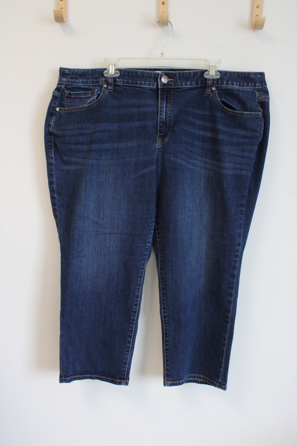Lane Bryant Flex Magic Waistband Mid Rise Girlfriend Crop | 22