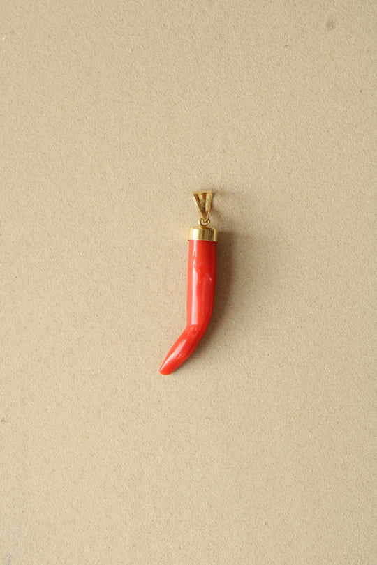Red Coral Cornicello Italian Horn 18K Yellow Gold Pendant