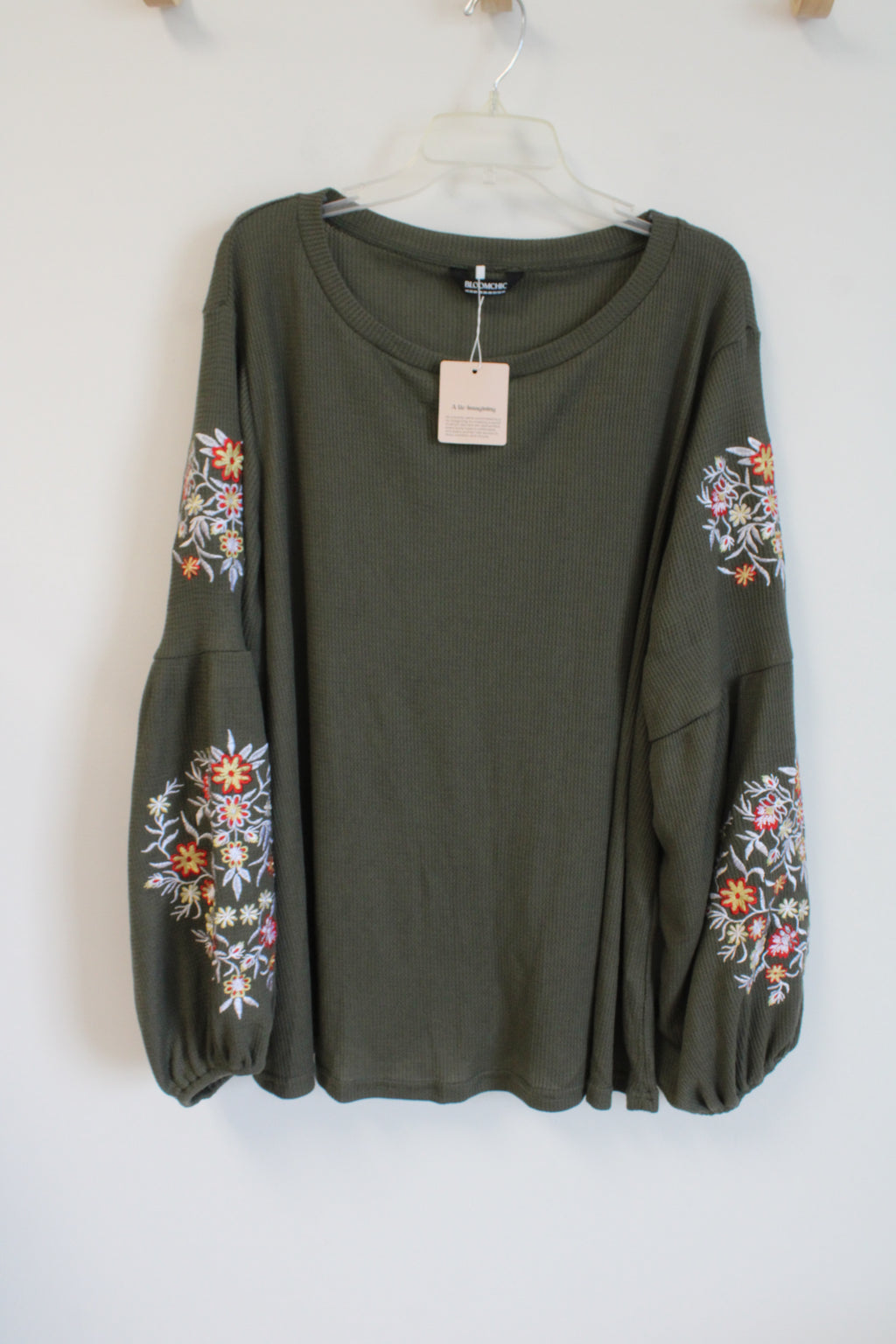 NEW Bloomchic Green Embroidered Knit Top | 22/24