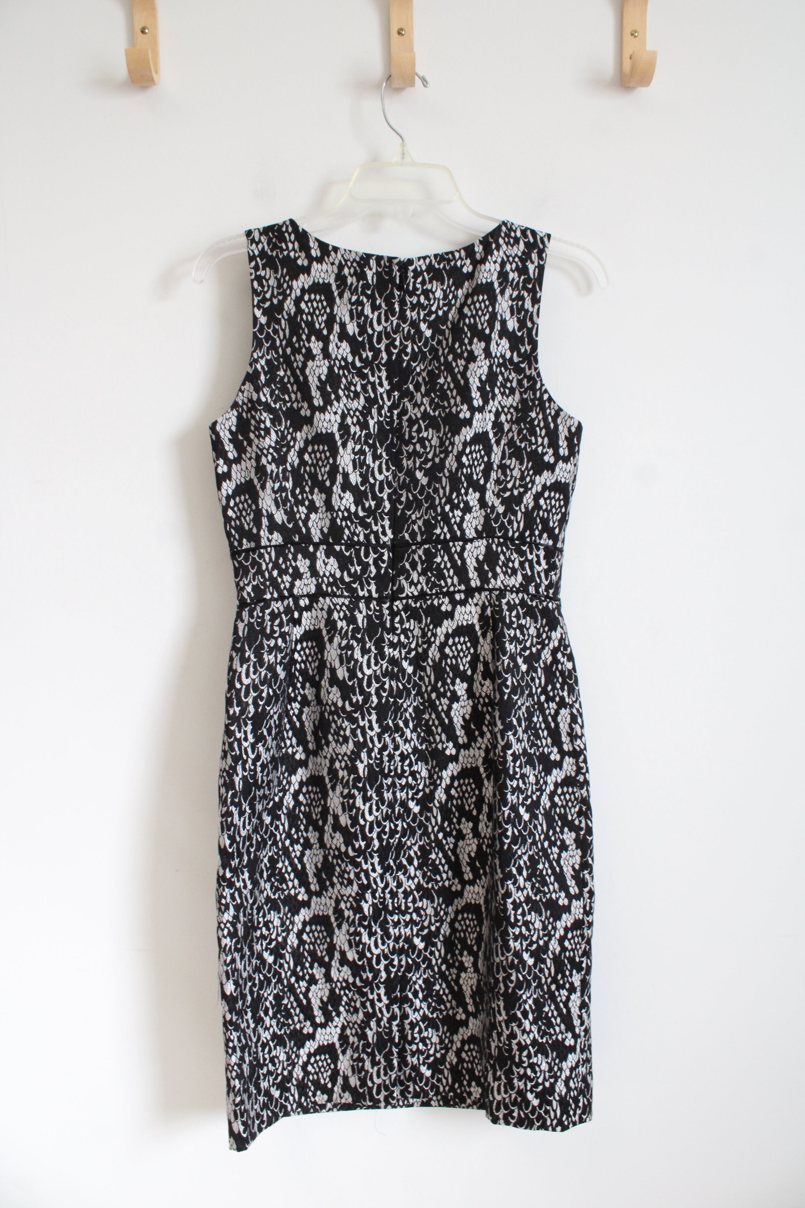 Antonio Melani Black & Silver Patterned Pearl Neckline Dress | 2