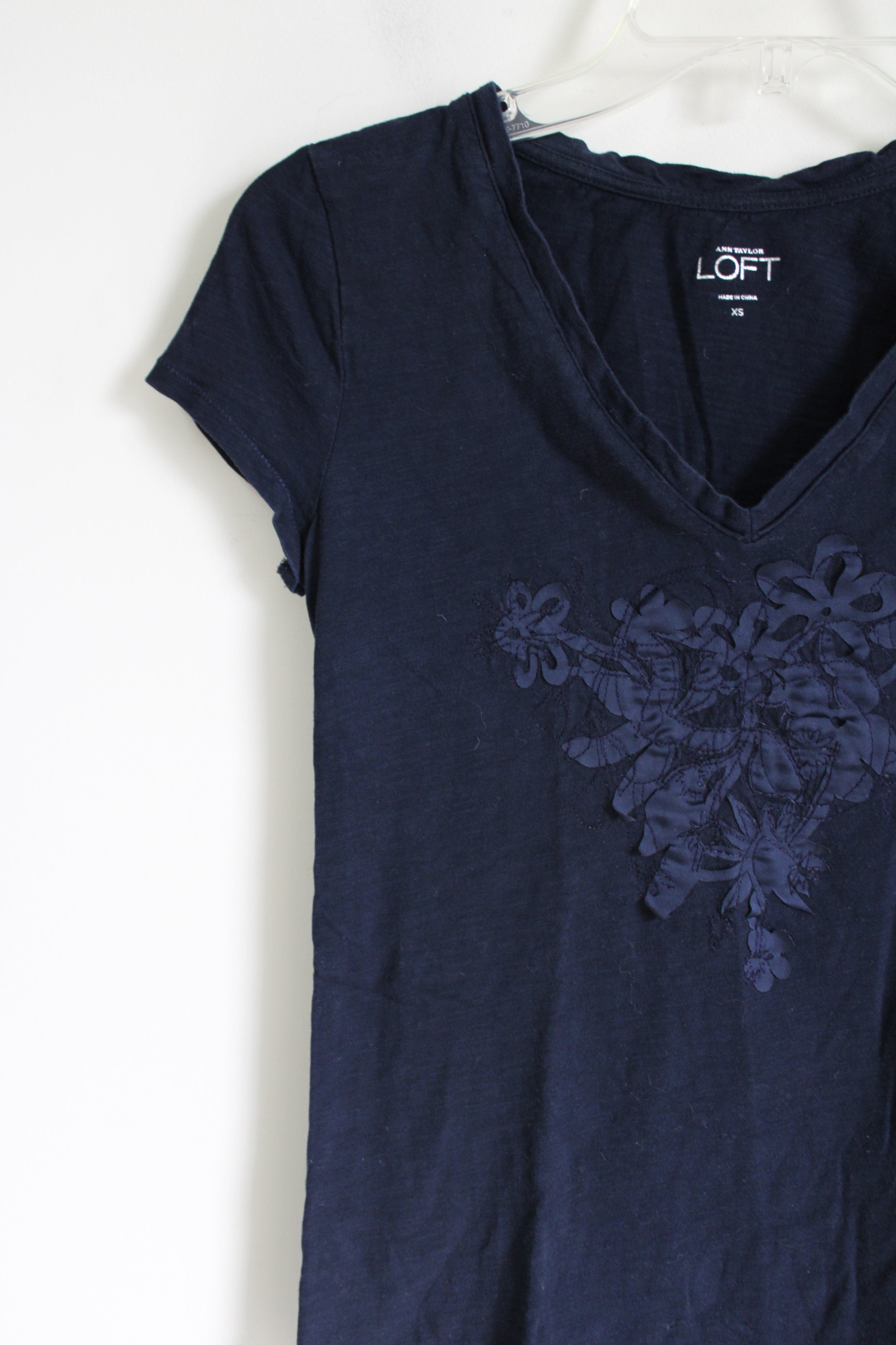 Ann Taylor LOFT Dark Navy Blue Embroidered Tee | XS
