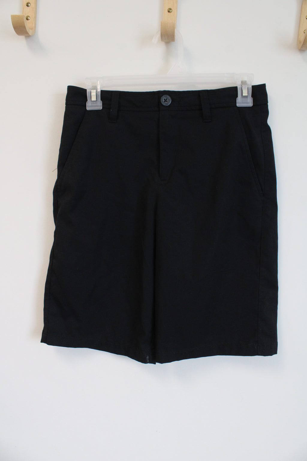 Under Armour Black Shorts | 16