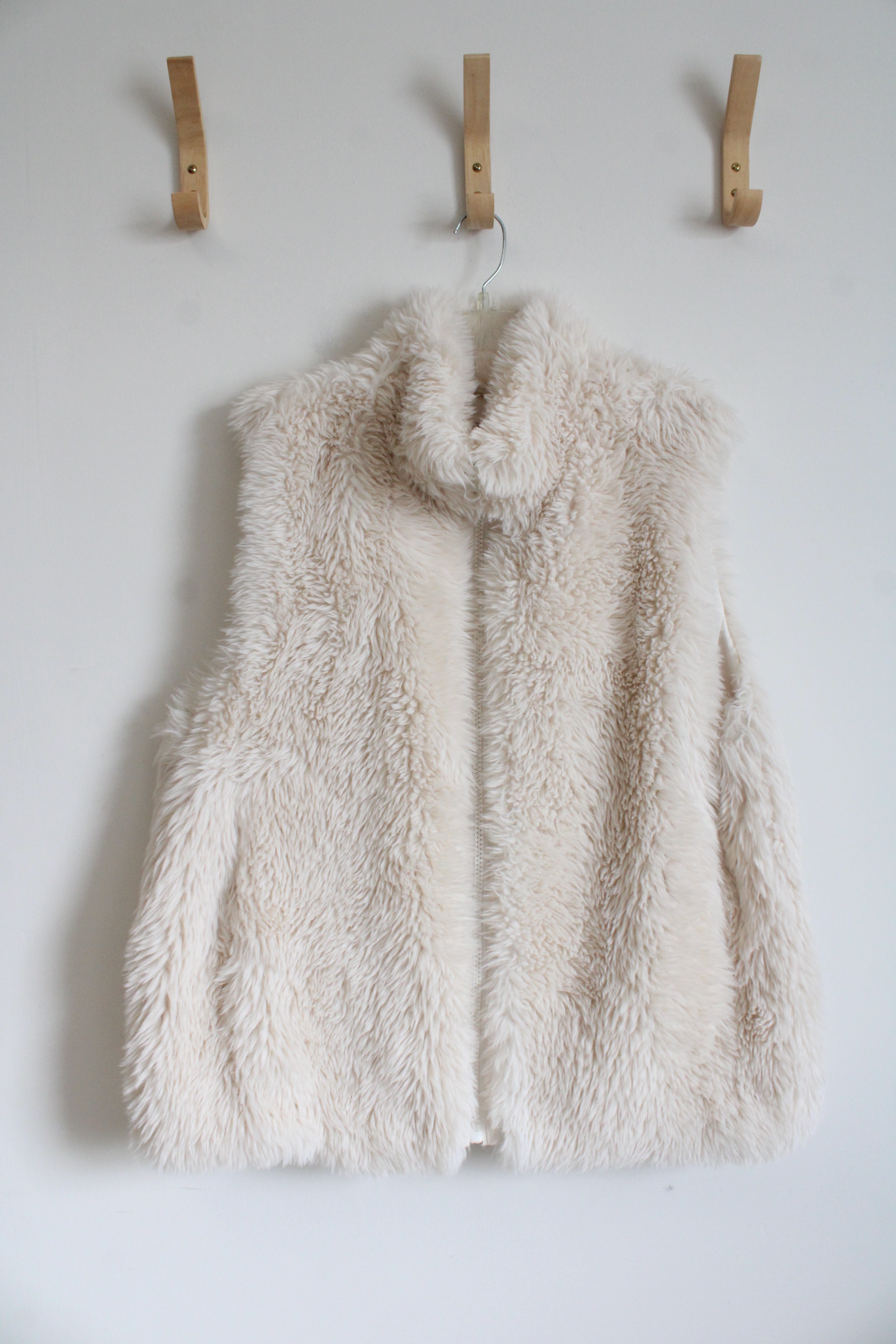 Skye's The Limit Cream Faux Fur Vest | XL