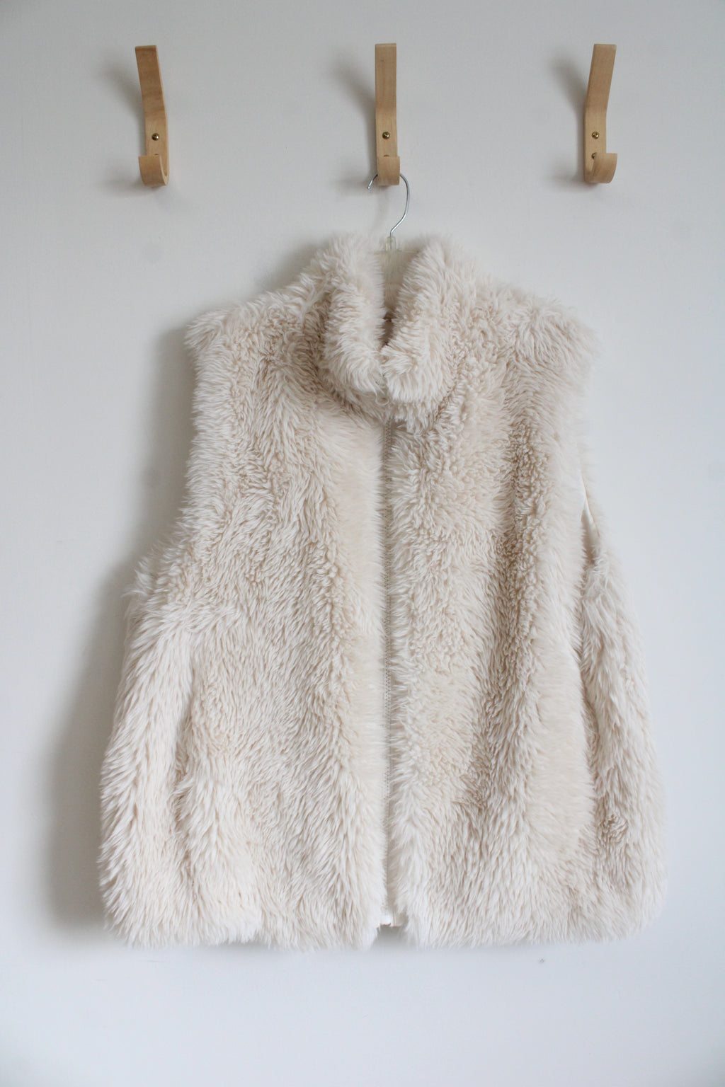 Skye's The Limit Cream Faux Fur Vest | XL