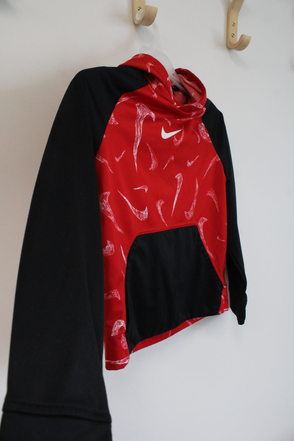 Nike Red Black Logo Hoodie | Youth M (10/12)