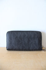 Michael Kors Jet Set Black Logo Corner Zip Wallet