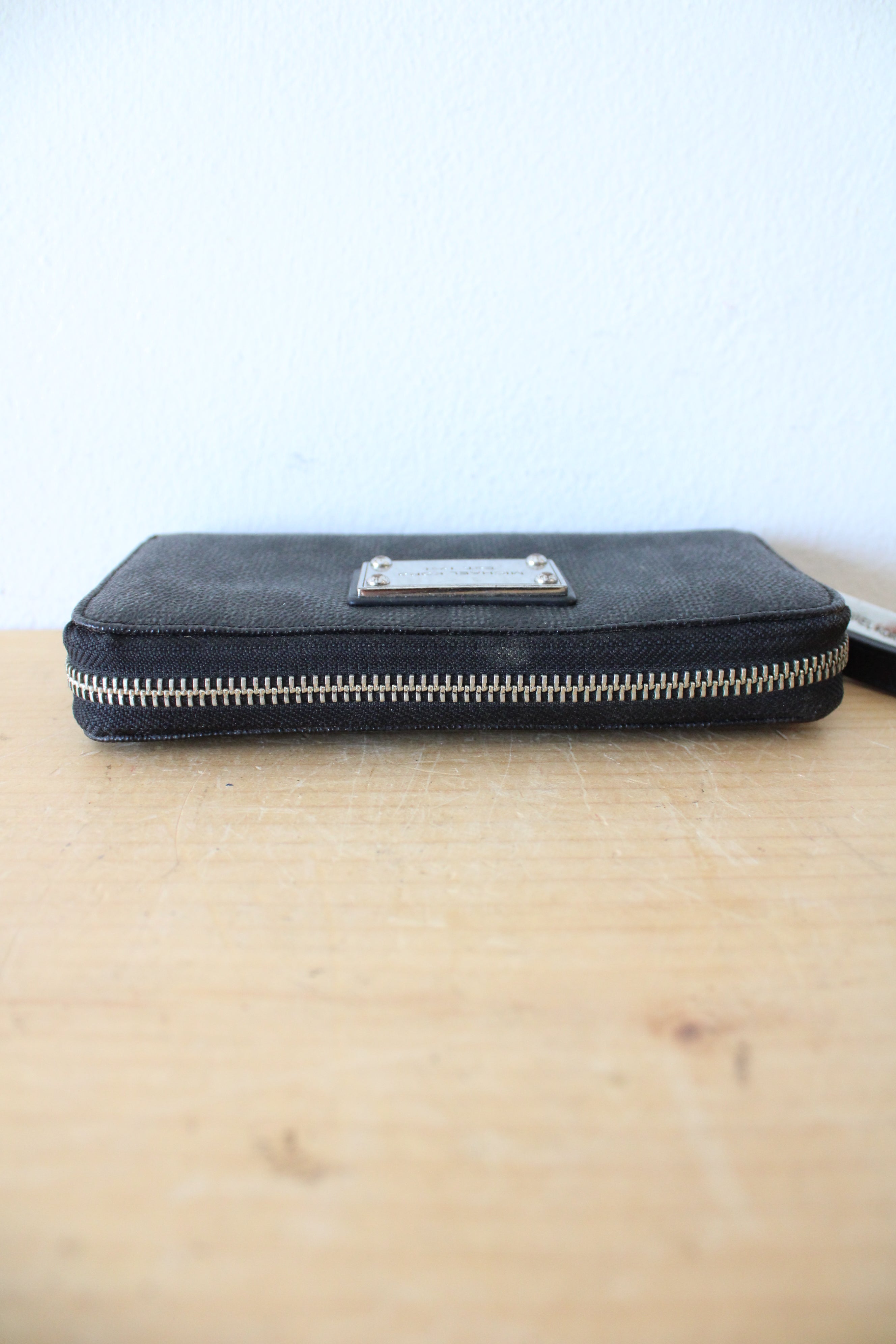 Michael Kors Jet Set Black Logo Corner Zip Wallet