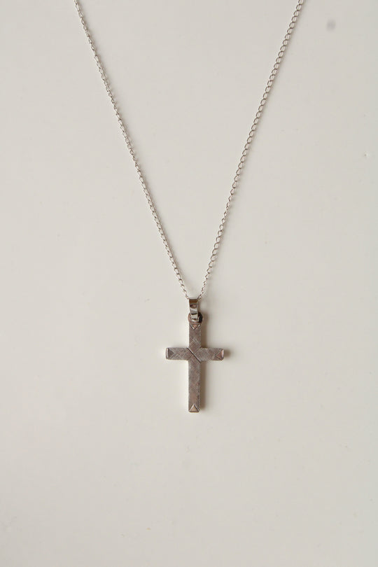 14K White Gold Cross Pendant Necklace