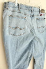 Wrangler Light Wash Relaxed Fit Jeans | 40x30