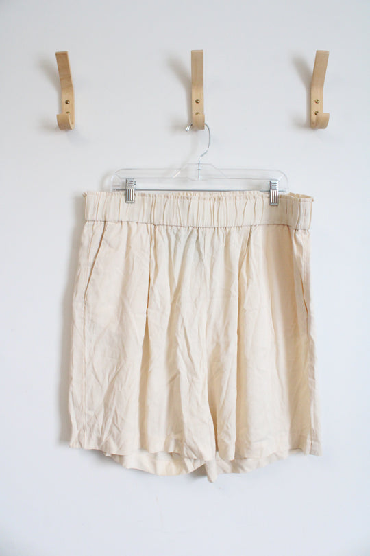 NEW H&M Cream Flowy Shorts | XL