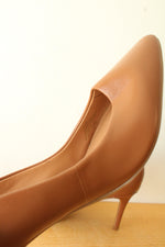 Calvin Klein Gayle Camel Brown Leather Pumps | Size 7.5