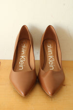 Calvin Klein Gayle Camel Brown Leather Pumps | Size 7.5